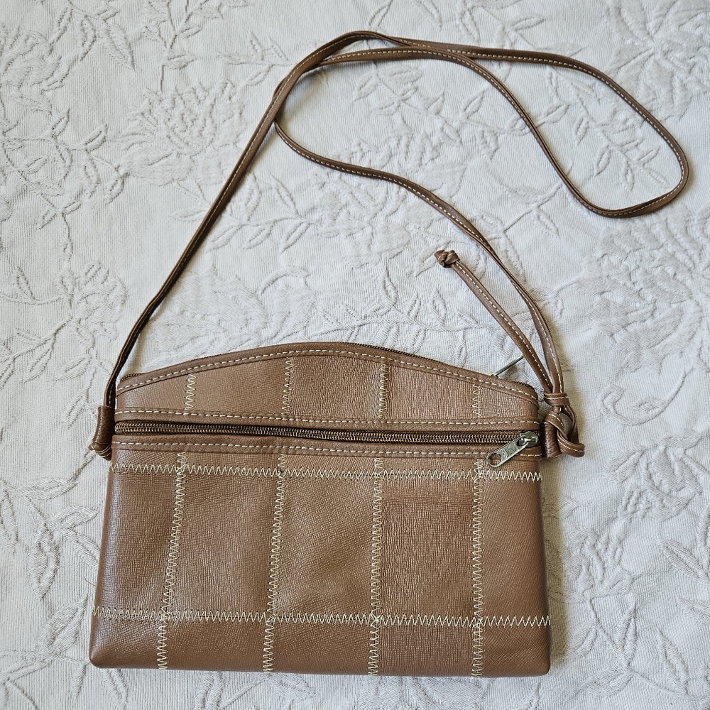 100% Leather Tan Crossbody Bag